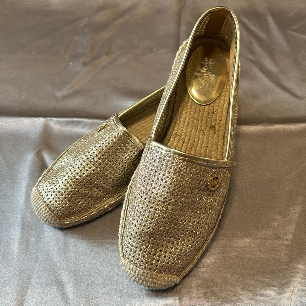 Michael Kors Slip Ons in Gold Pixie Kendricks Perforated Leather 6.5M